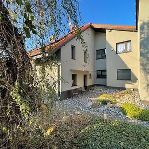 https://apartament-pod-lipa.hotelswroclaw.com